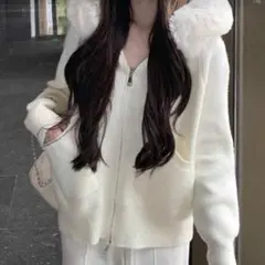 SHEIN ホワイトファー付きフードニットセーター