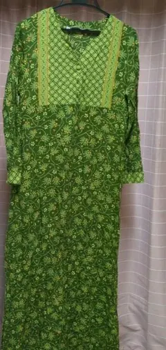 Batik Keris 長袖ワンピース