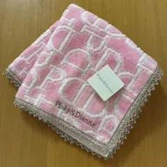 Pinky & Dianne ロゴ入りハンカチのサムネイル