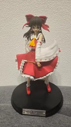 博麗霊夢　フィギュア