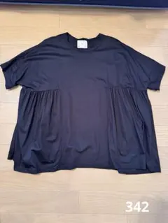 美品　ピュアルセシン　 ブラック フレアシルエットTシャツのサムネイル