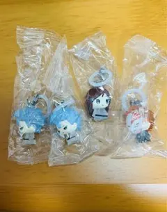 BLEACHめじるしアクセサリー　 グリムジョー×2 井上織姫　黒崎一護セット