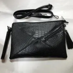fierteクロコダイル風ブラッククラッチバッグショルダーバッグ　タッセル付き。