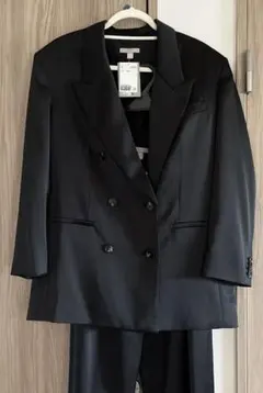 新品⭐︎タグ付き⭐︎H&M スーツ　ジャケット&パンツセット⭐︎黒　S 34
