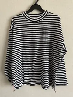 ストライプ 長袖 暖かい ドロップショルダー スリット入りトップス Mサイズ