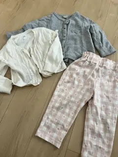 カーディガンとパンツセット 18-24ヶ月