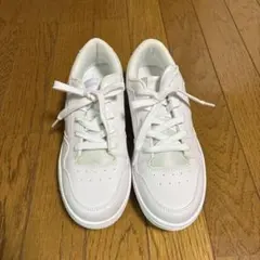 アサヒ　ウインブルドン白スニーカーのサムネイル