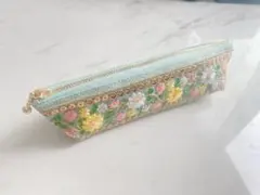 ハンドメイド　ペンケース　マルチケース　インド刺繍リボン　大人かわいい