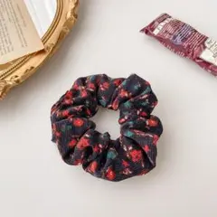 シュシュ,06,花柄,ブラック,黒色