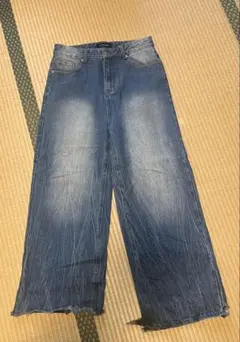 ANTIMID PAINT BAGGY DENIM （値下げ⭕️） - メルカリ