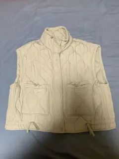 ZARA アイボリー キルティングベスト　白　ザラ　アウター