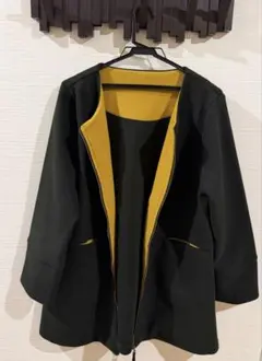 Hush Puppies 薄めのコート　Mサイズ　色は深緑系です