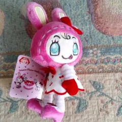 メゾピアノ × ハローキティ マスコット べリエちゃん　サンリオ　ナルミヤ