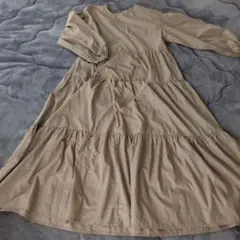 ベージュ 長袖 ティアードワンピース ti