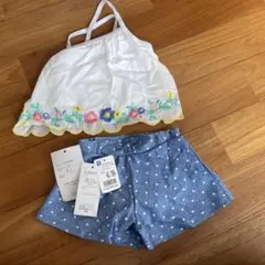 90センチ　女の子用水着　トイザらス　花柄トップスとショートパンツセット