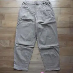 ONIGIRI ベージュ カジュアルパンツ