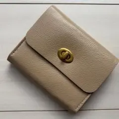 キタムラ Kitamura 二つ折り財布 レザー ベージュ Kロゴ イエロー金具