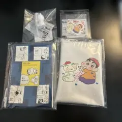 クレヨンしんちゃん ガチャガチャ　ポーチ　シロ　ステッカー
