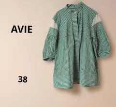 AVIE 日本製 コットンリネン ストライプ柄 バンドカラー グリーンシャツのサムネイル