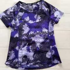 NIKE RUNNING 半袖Tシャツ パープル系 総柄のサムネイル