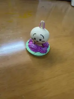 ちいかわ　うさぎ フィギュア ガチャガチャ