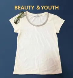 【ビューティーアンドユース】半袖 Tシャツ 　ネック装飾　アイボリー