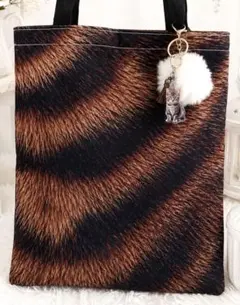 月*☆様 2点セット☆猫バッグ　キジトラ猫柄　丈夫な新品トート　キジ猫キーホルダのサムネイル