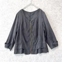 グローブ 上品 リヨセル 7分袖 裾フリルジップ ノーカラージャケット M 美品のサムネイル