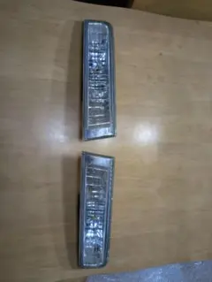ニッサン スカイライン HR33 フロントバンパーウインカー左右 レア