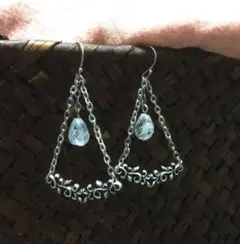 最終価格　アンティーク風フローライトピアス