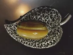 ヴィンテージ葉っぱモチーフ タイガーアイ虎目石ブローチ お値下げ検討します！