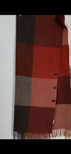 赤系チェック柄ボタン付きストール