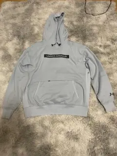 アンダーアーマー　裏起毛パーカー