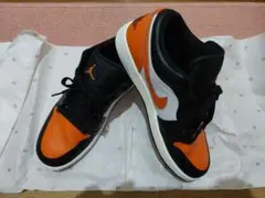 AIR JORDAN 1 LOW ブラック/オレンジ 8