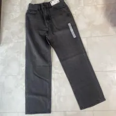 ハイライズストレートジーンズ