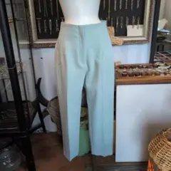 ZARA　テーパードパンツ ペールグリーンのサムネイル