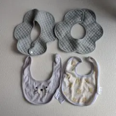 裏防水仕様　　スタイ・よだれかけ 4枚セット