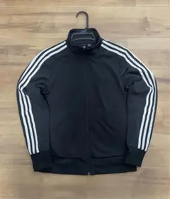 adidas 人気トラックジャージ