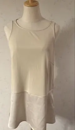 マカナナキャシー　ノースリーブ