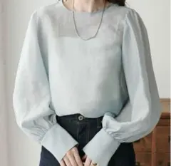 Discoat シアー肩ギャザーブラウス　シャツ　プルオーバー　水色