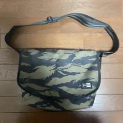 NEW ERA 迷彩柄 ショルダーバッグ