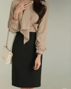 未使用　バックファスナーHラインスカート　DHOLICのサムネイル