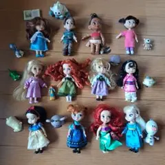 ディズニープリンセス　着せ替えドールセット　12体　グッズ