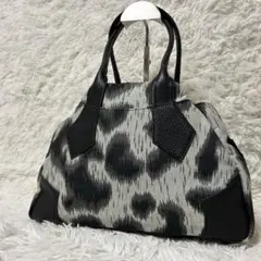 2025年最新】vivienne westwood レオパードの人気アイテム - メルカリ