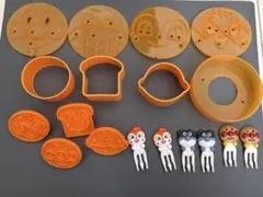 アンパンマン　クッキー型、特大クッキー型、ピック