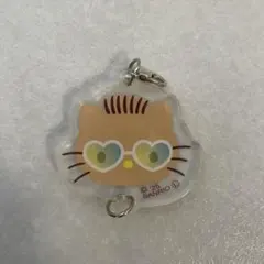 日焼けキティ　アクリルチャーム