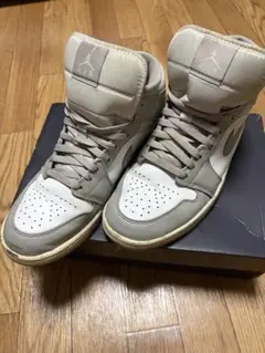 NIKE AIR JORDAN 1 ハイカット スニーカー グレー