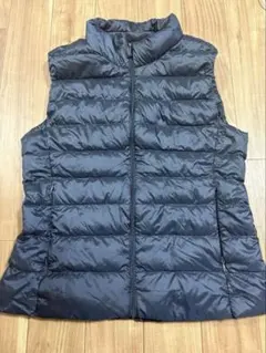 UNIQLO ダウンベスト　ネイビー　レディース