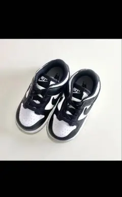 Nike Dunk Low 黒/白 スニーカー