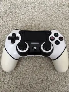 ホワイト ワイヤレスコントローラー PS4